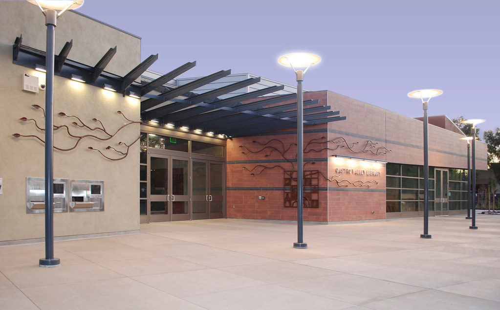 Castro Valley Library entrance. Photo links to photo album that open in a new window.